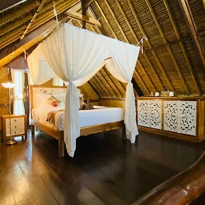 3* Aldeamento Turístico Balangan Sea View